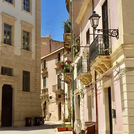 La Piazza By Wonderful Italy *