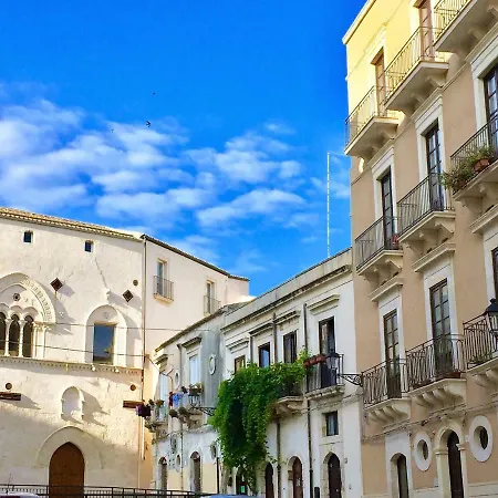 La Piazza By Wonderful Italy * Syrakusa